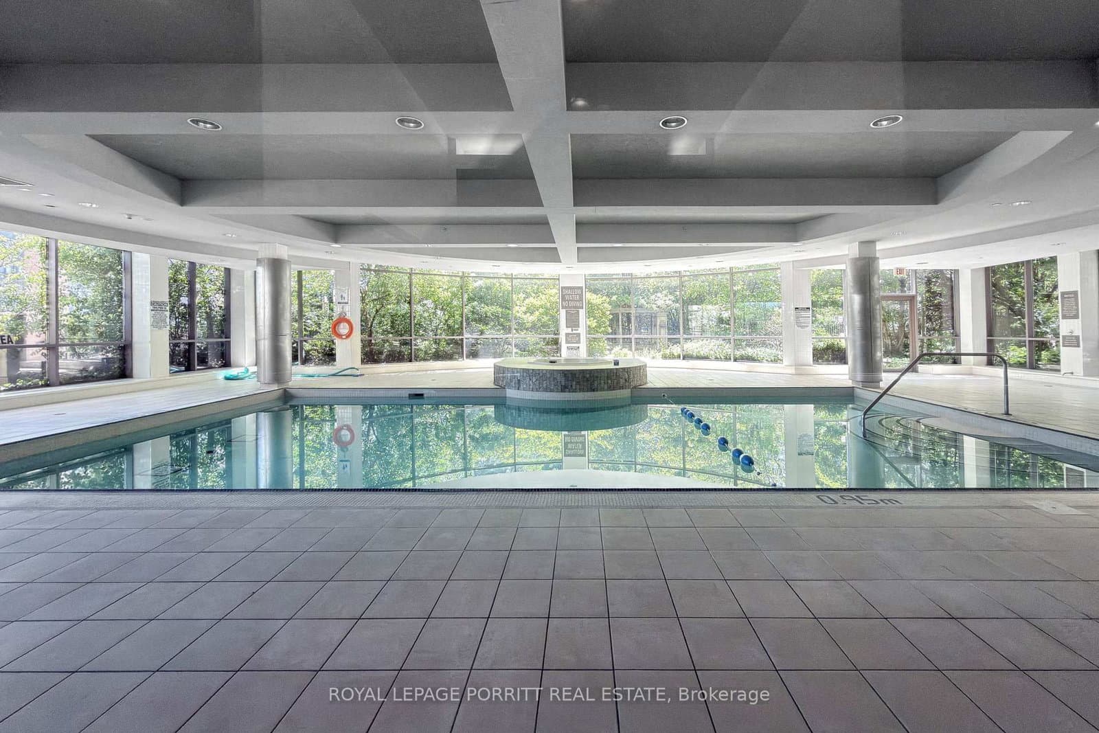 3888 Duke Of York Boulevard, Unit 927 thumbnail 30