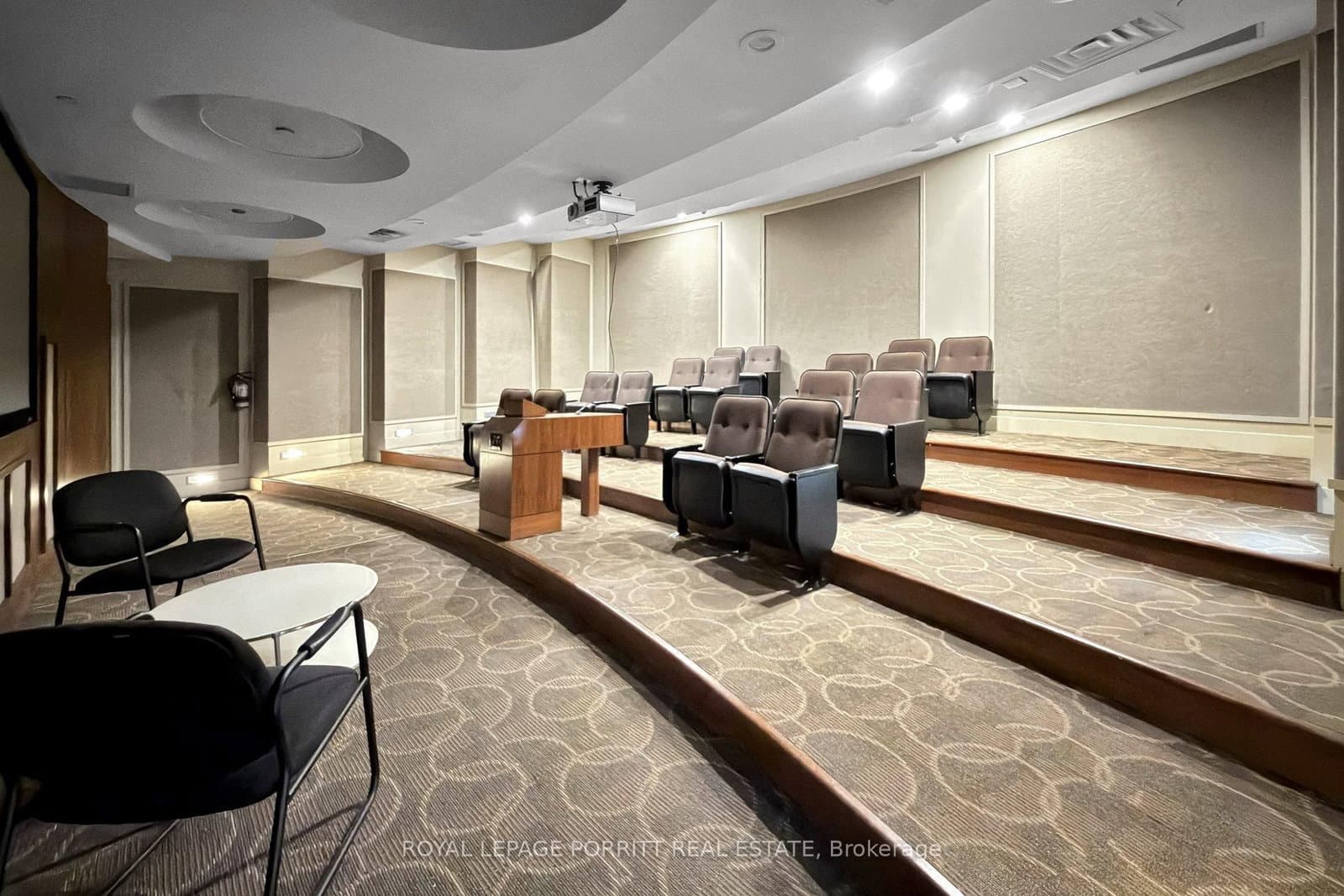 3888 Duke Of York Boulevard, Unit 927 thumbnail 36