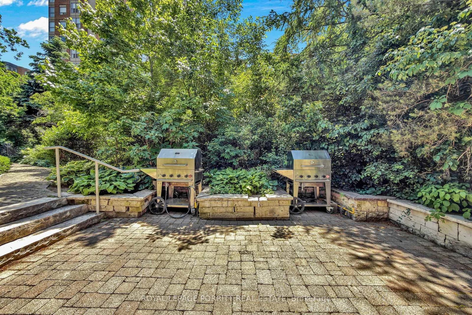3888 Duke Of York Boulevard, Unit 927 thumbnail 41