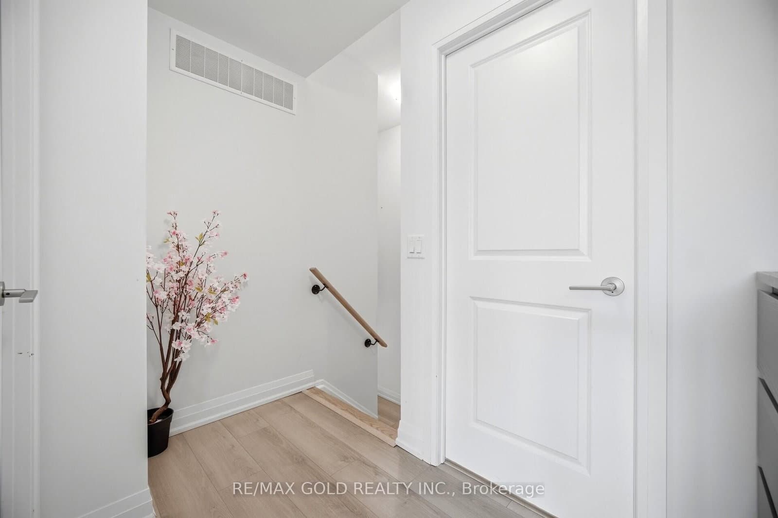 75 Attmar Drive, Unit 346 thumbnail 12