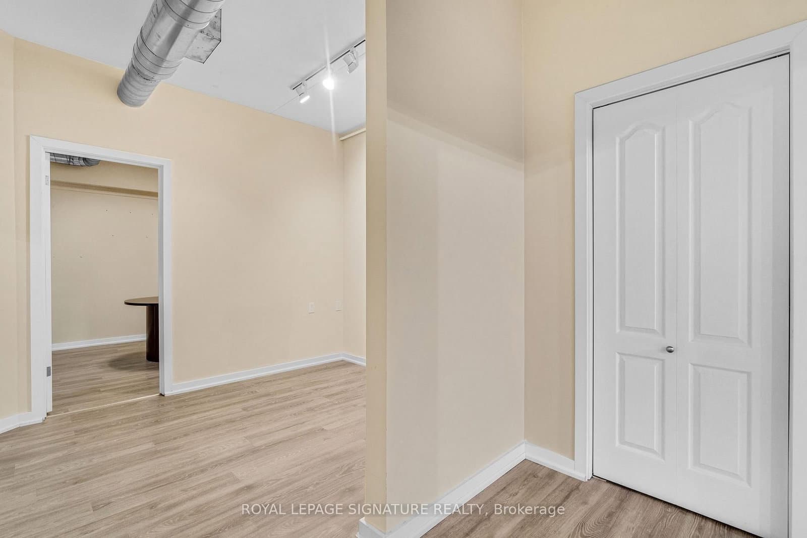 126 Trafalgar Road, Unit Suite 1 thumbnail 17