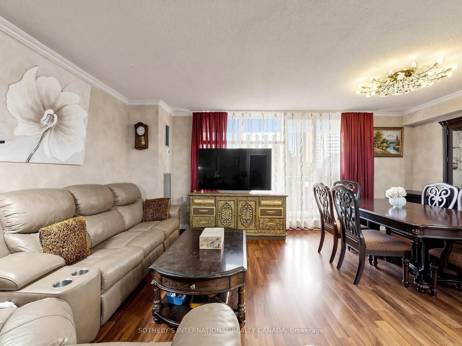 135 Marlee Avenue, Unit 403 thumbnail 10