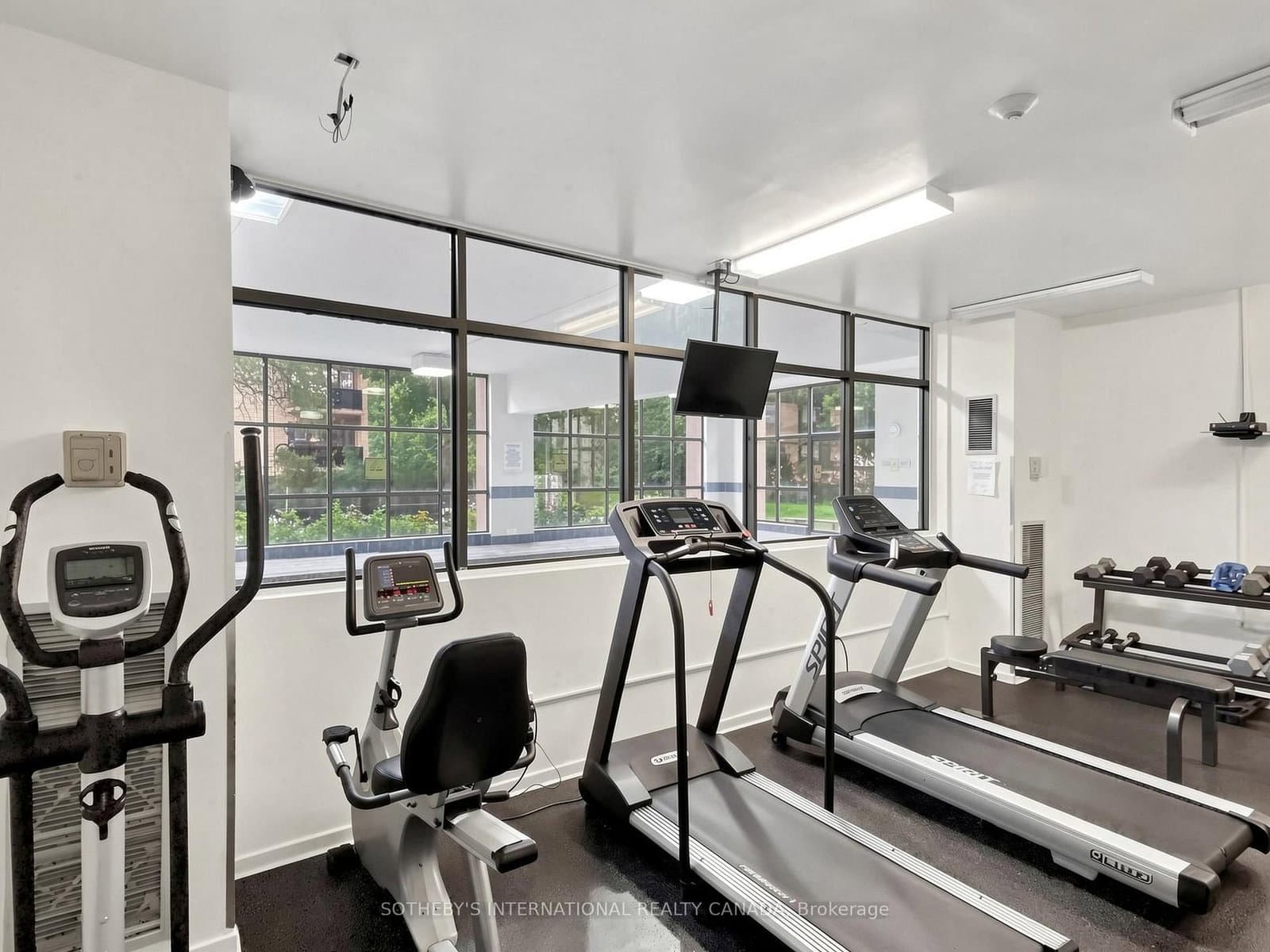 135 Marlee Avenue, Unit 403 thumbnail 26