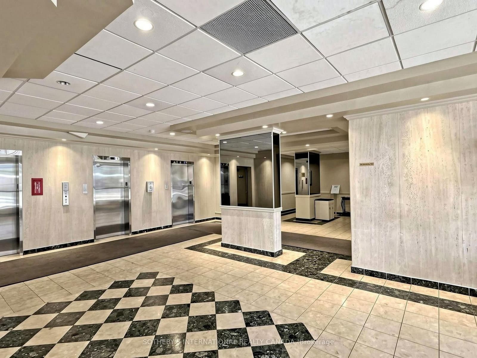 135 Marlee Avenue, Unit 403 thumbnail 28