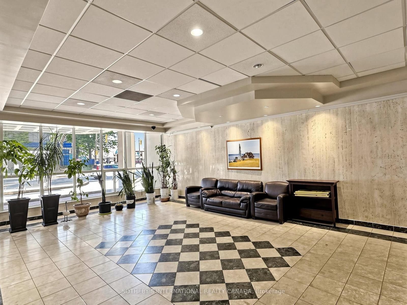 135 Marlee Avenue, Unit 403 thumbnail 4