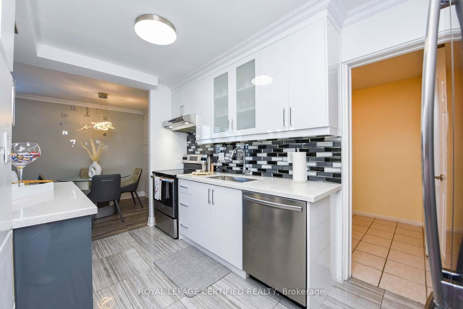 3170 Kirwin Avenue E, Unit 204 thumbnail 16