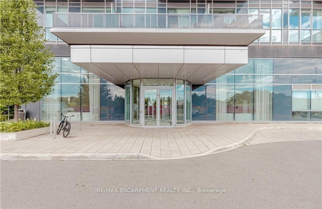 2093 Fairview Street, Unit 611 thumbnail 2