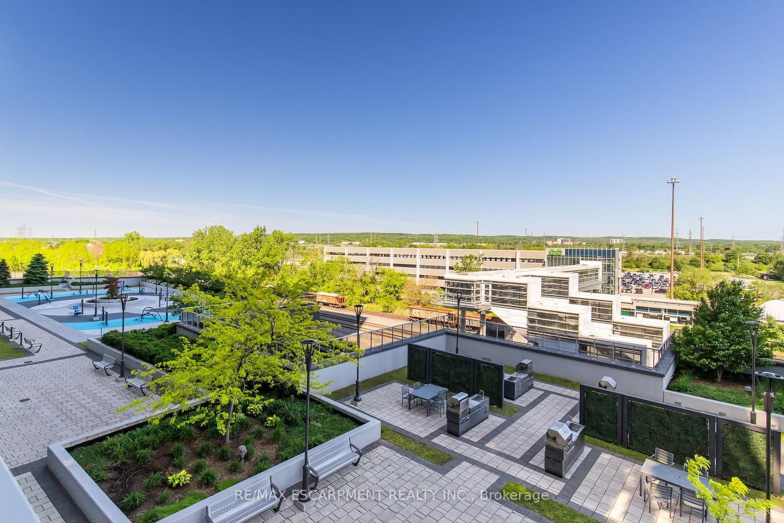 2093 Fairview Street, Unit 611 thumbnail 20