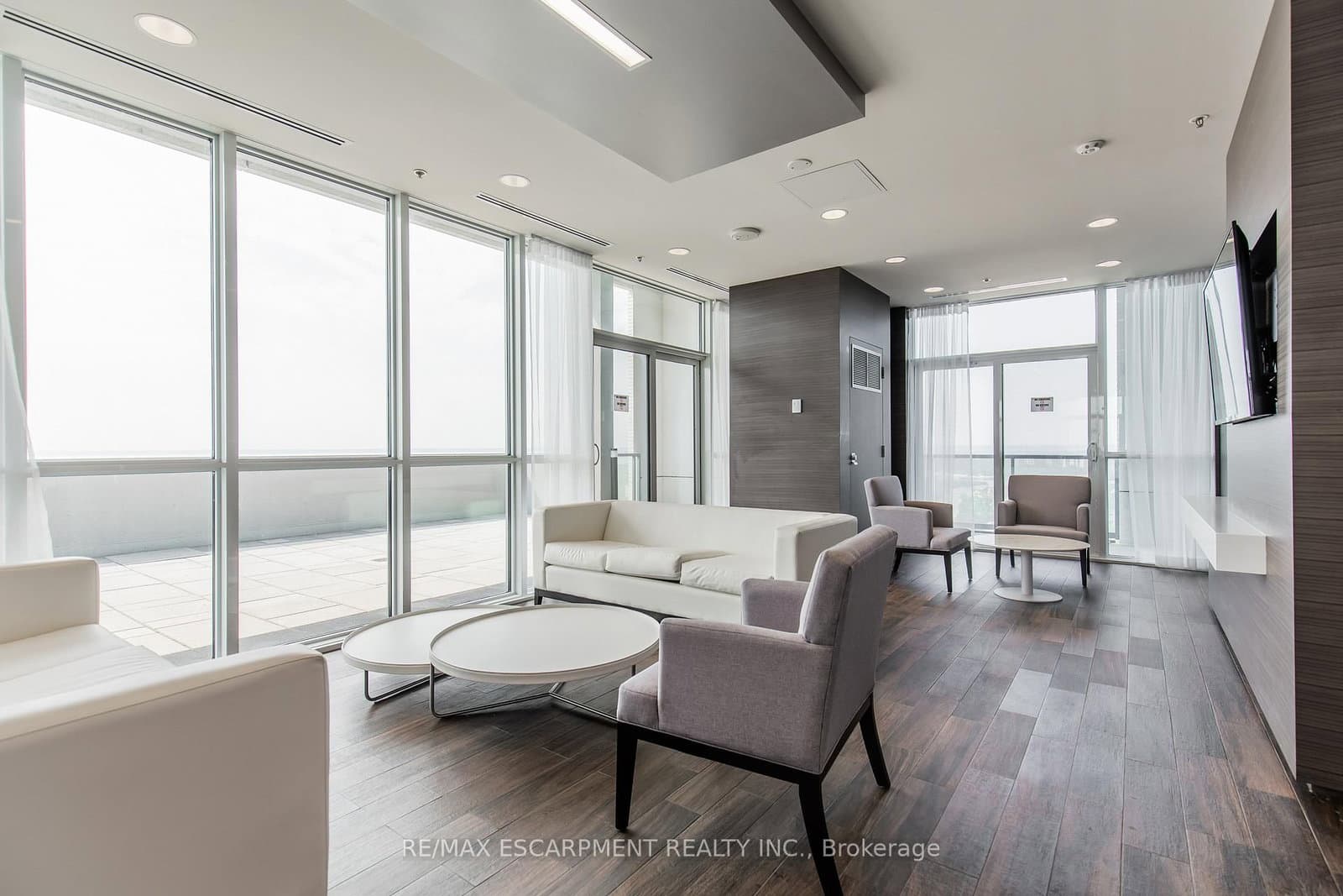 2093 Fairview Street, Unit 611 thumbnail 30