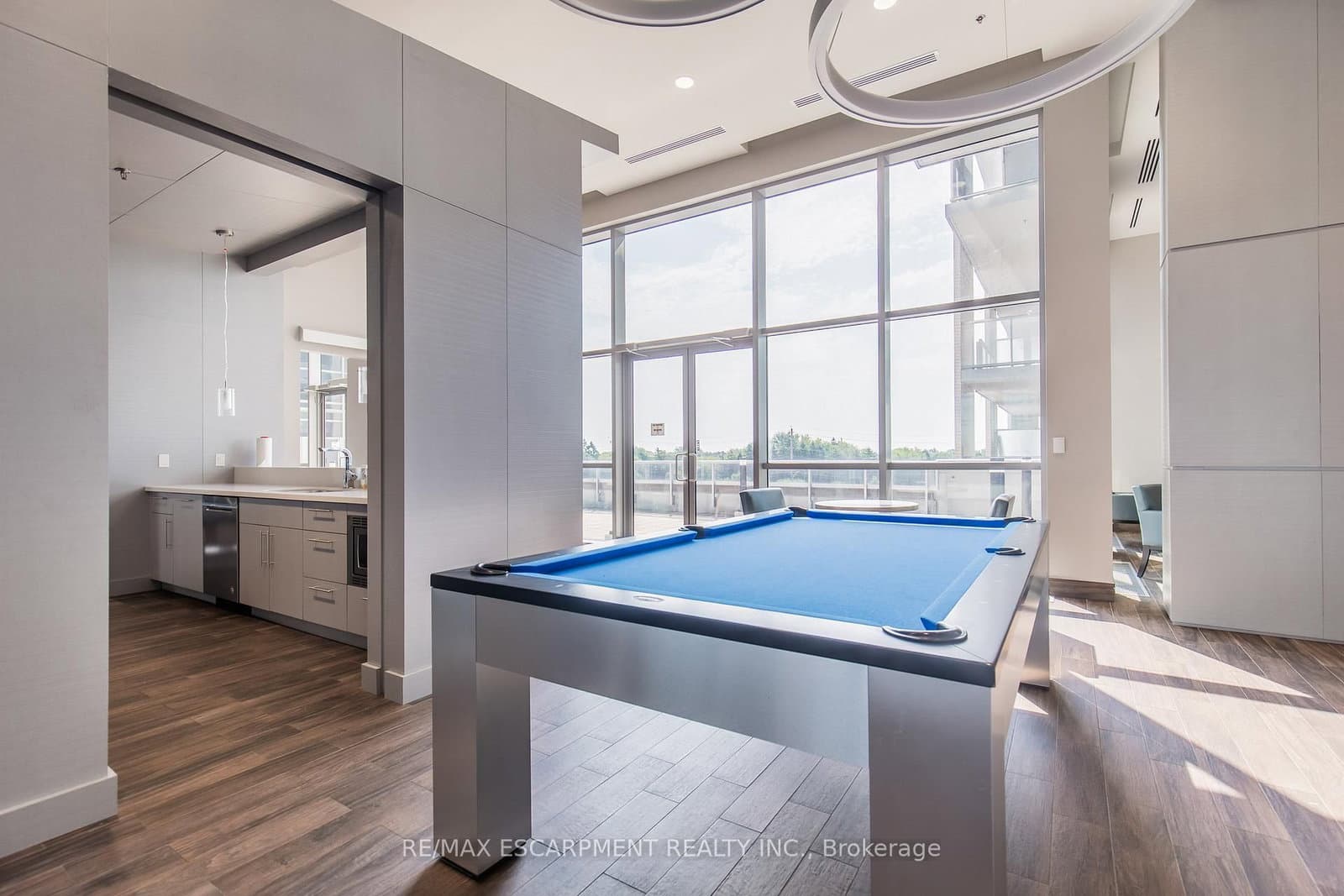 2093 Fairview Street, Unit 611 thumbnail 34