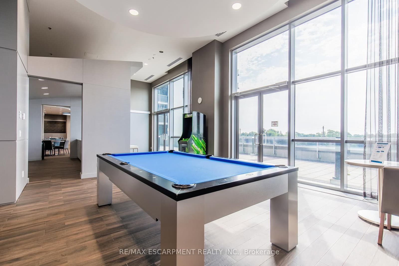 2093 Fairview Street, Unit 611 thumbnail 37