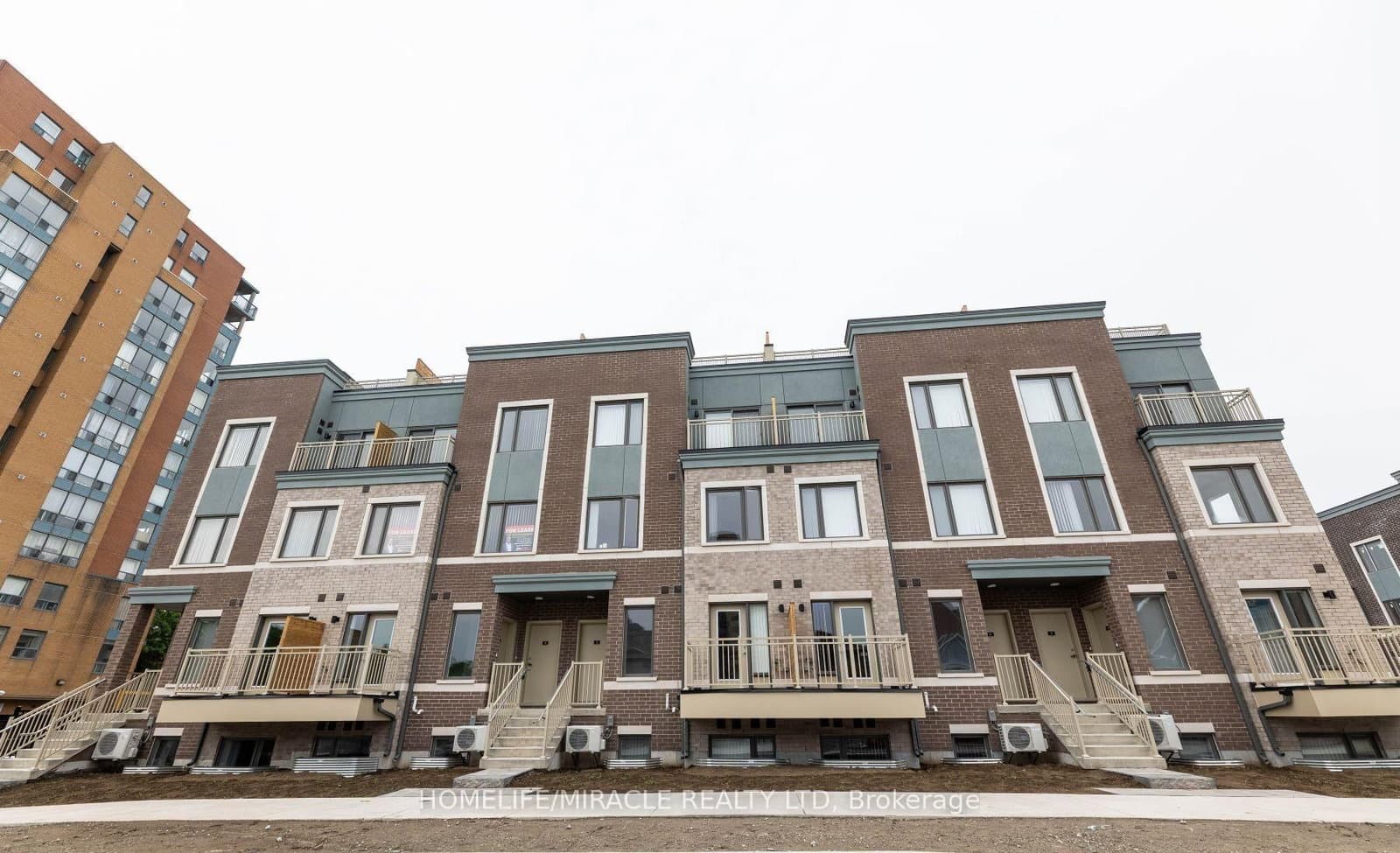 20 Lloyd Jane Lane, Unit 166 - Image 1