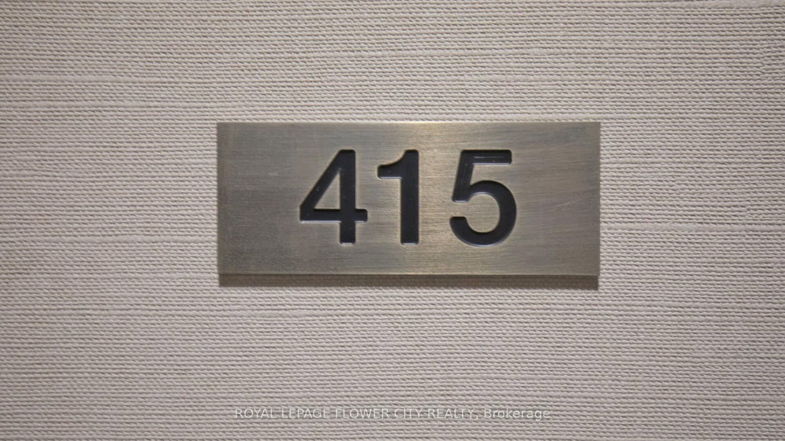 105 The Queensway Avenue, Unit 415 thumbnail 15