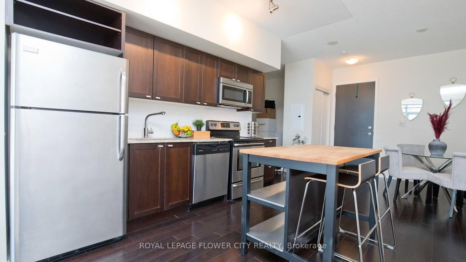 105 The Queensway Avenue, Unit 415 thumbnail 29