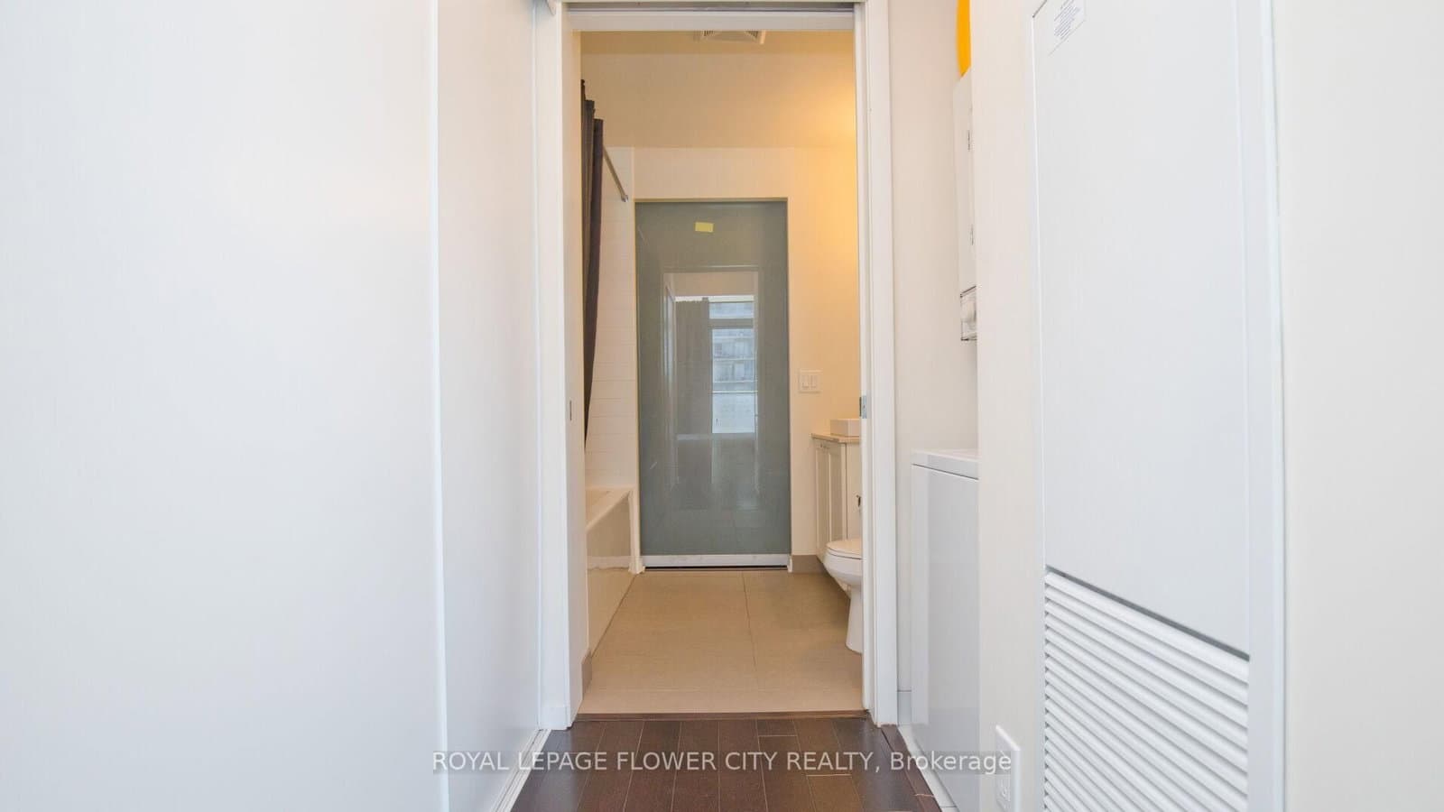 105 The Queensway Avenue, Unit 415 thumbnail 35
