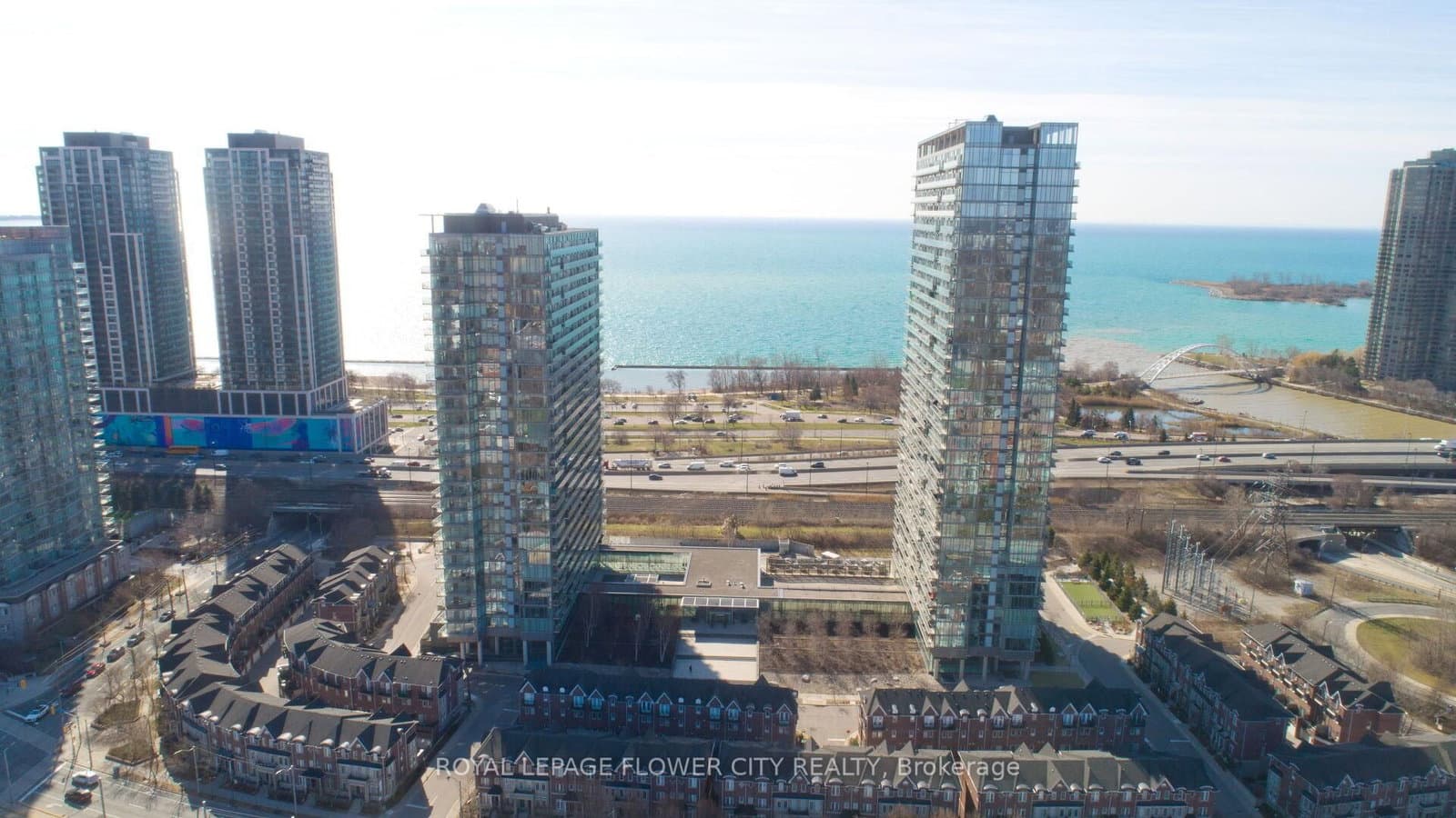 105 The Queensway Avenue, Unit 415 thumbnail 4