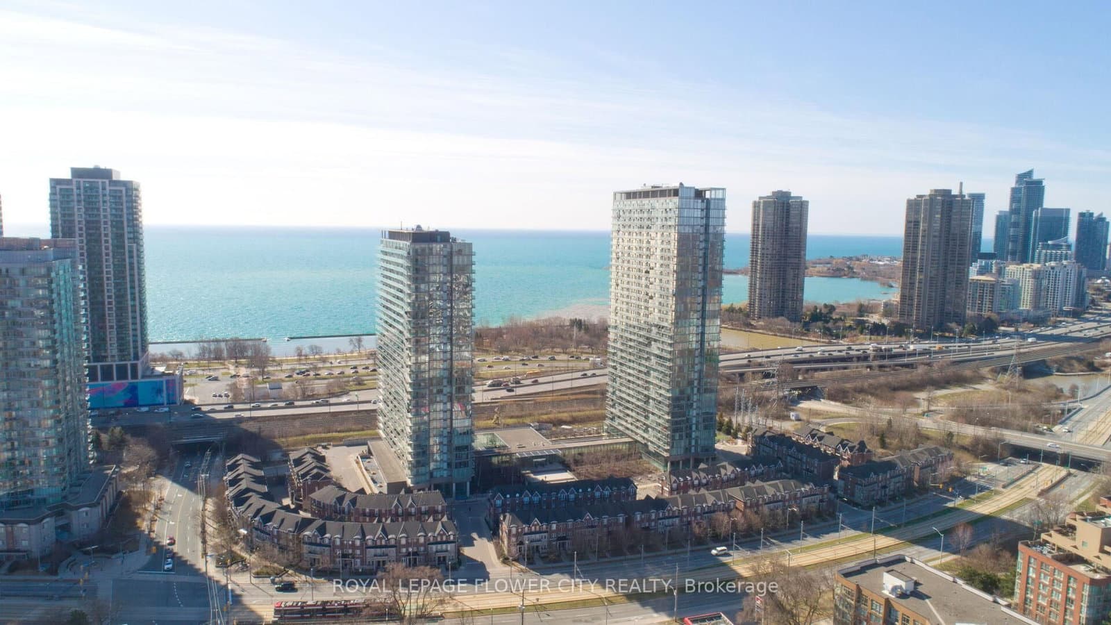 105 The Queensway Avenue, Unit 415 thumbnail 6