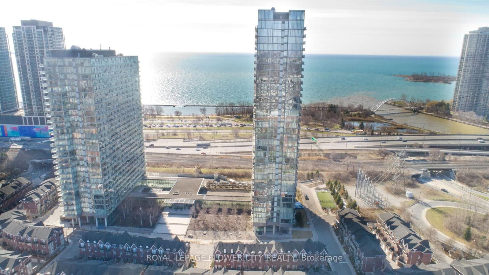 105 The Queensway Avenue, Unit 415 thumbnail 8