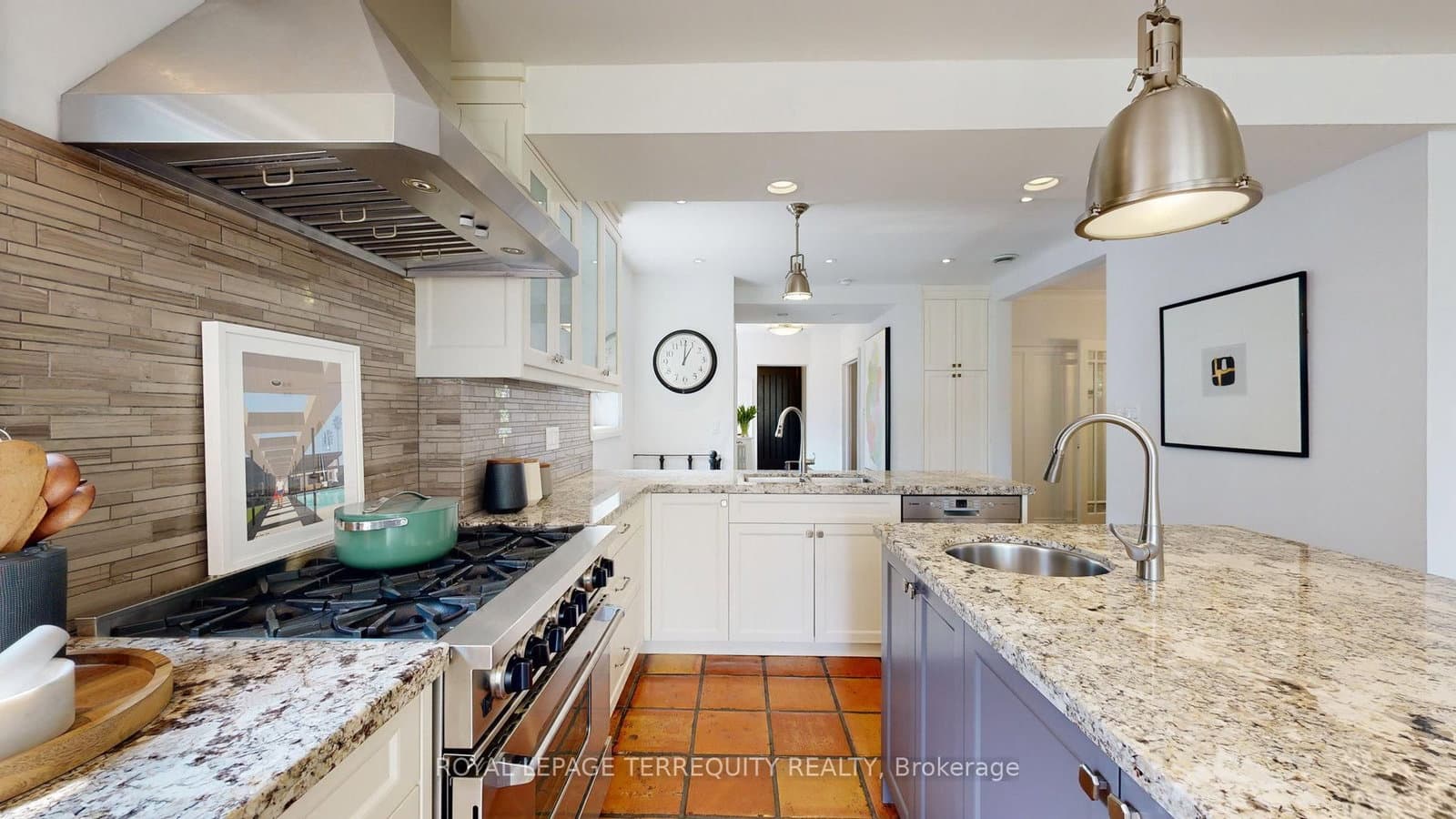 65 Burnhamthorpe Crescent thumbnail 18