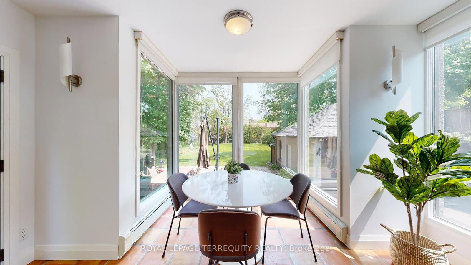 65 Burnhamthorpe Crescent thumbnail 20