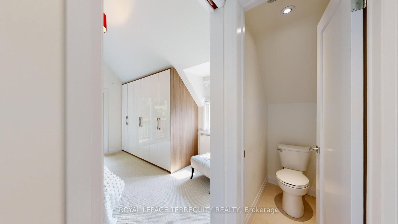 65 Burnhamthorpe Crescent thumbnail 25