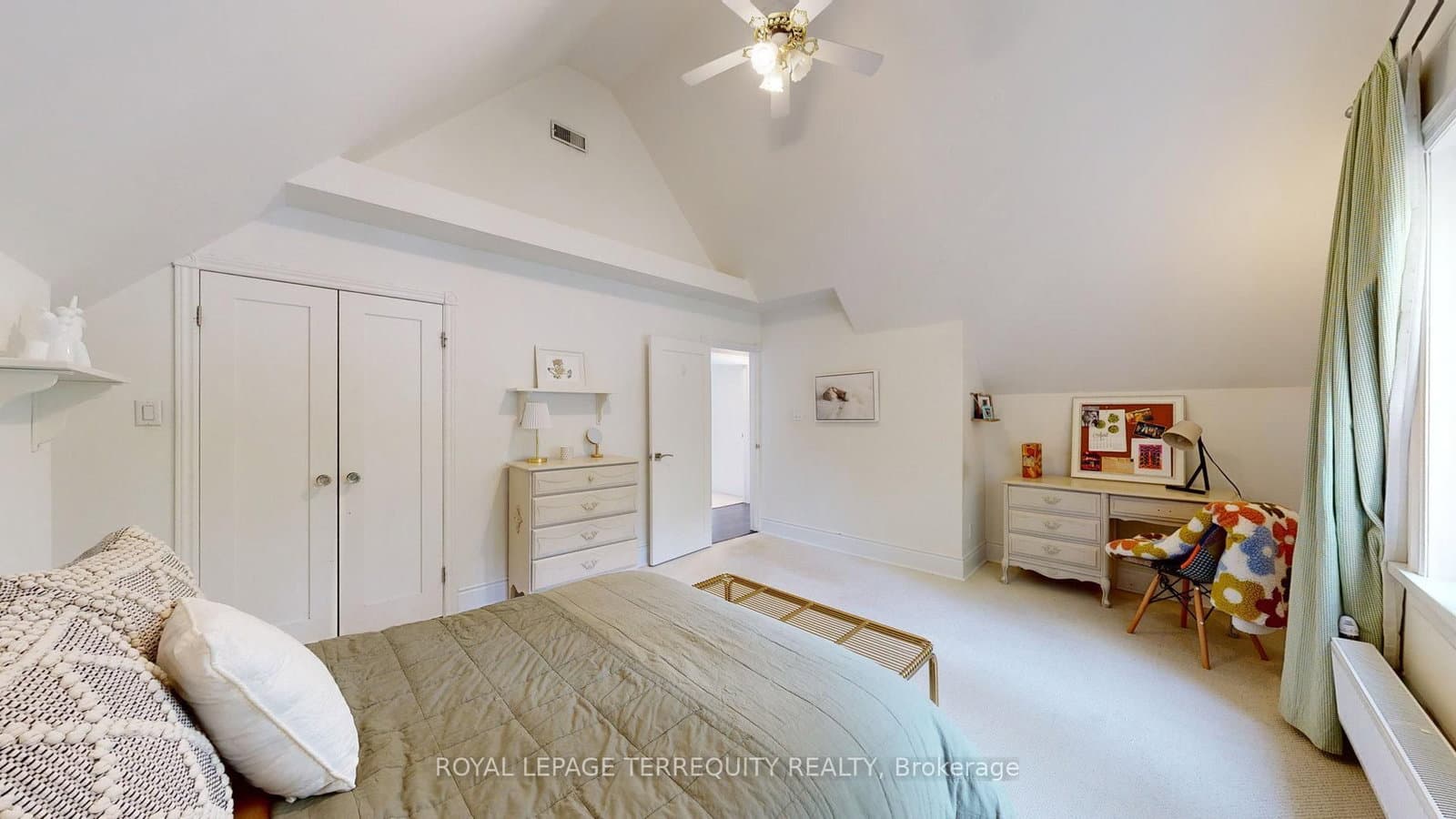 65 Burnhamthorpe Crescent thumbnail 27