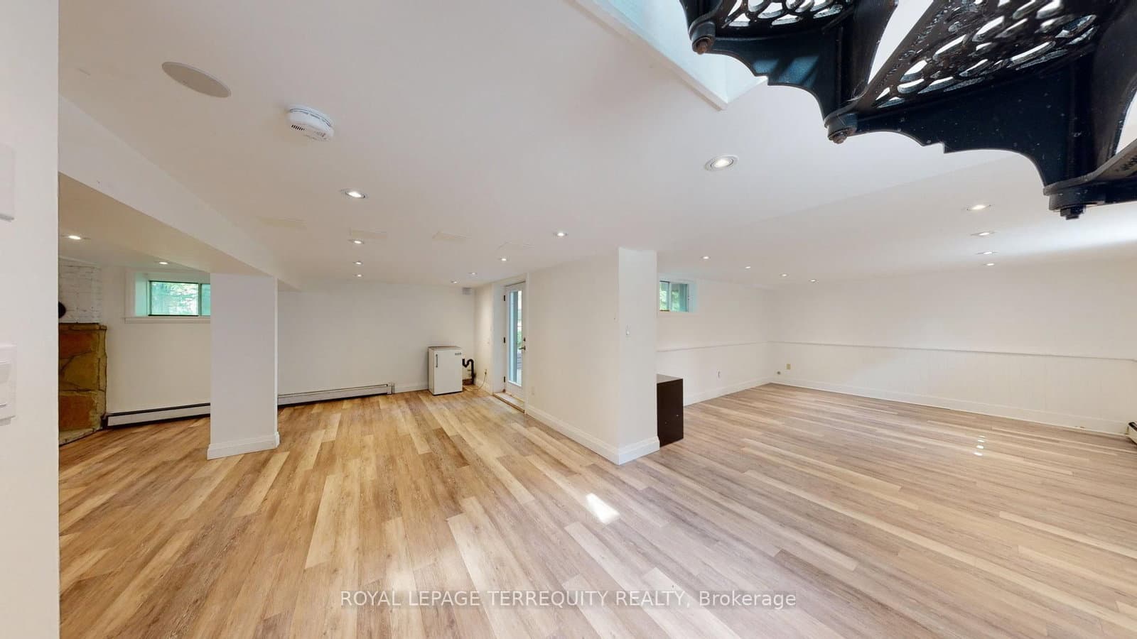 65 Burnhamthorpe Crescent thumbnail 34