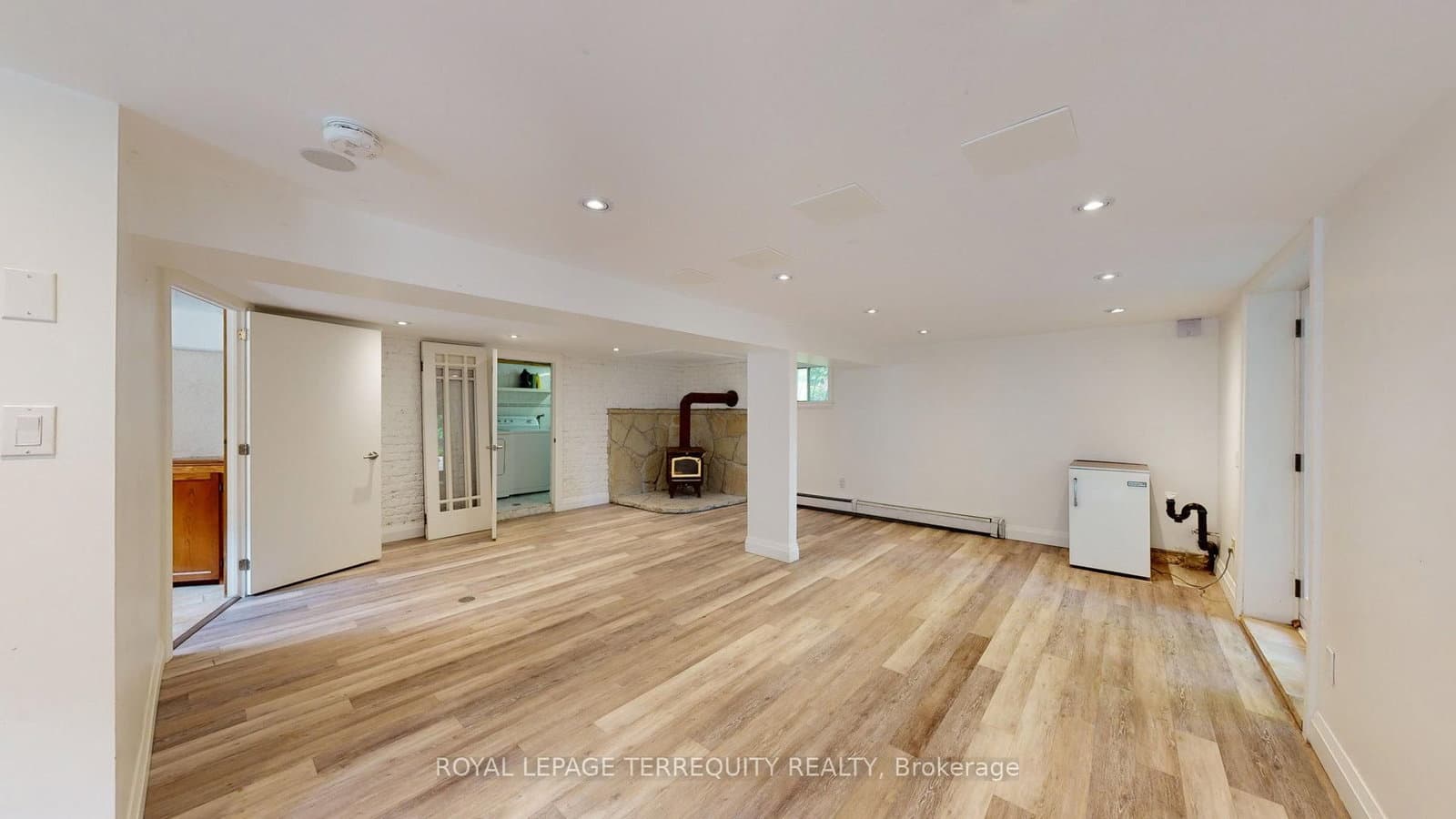 65 Burnhamthorpe Crescent thumbnail 38