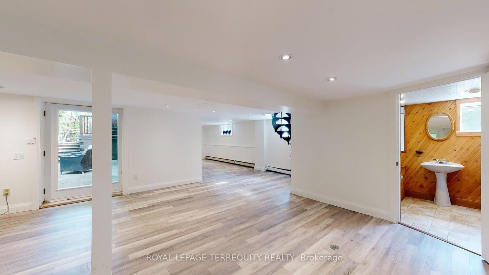 65 Burnhamthorpe Crescent thumbnail 39