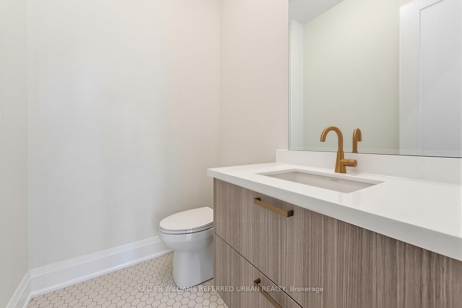 1429 Dundas Crescent thumbnail 20
