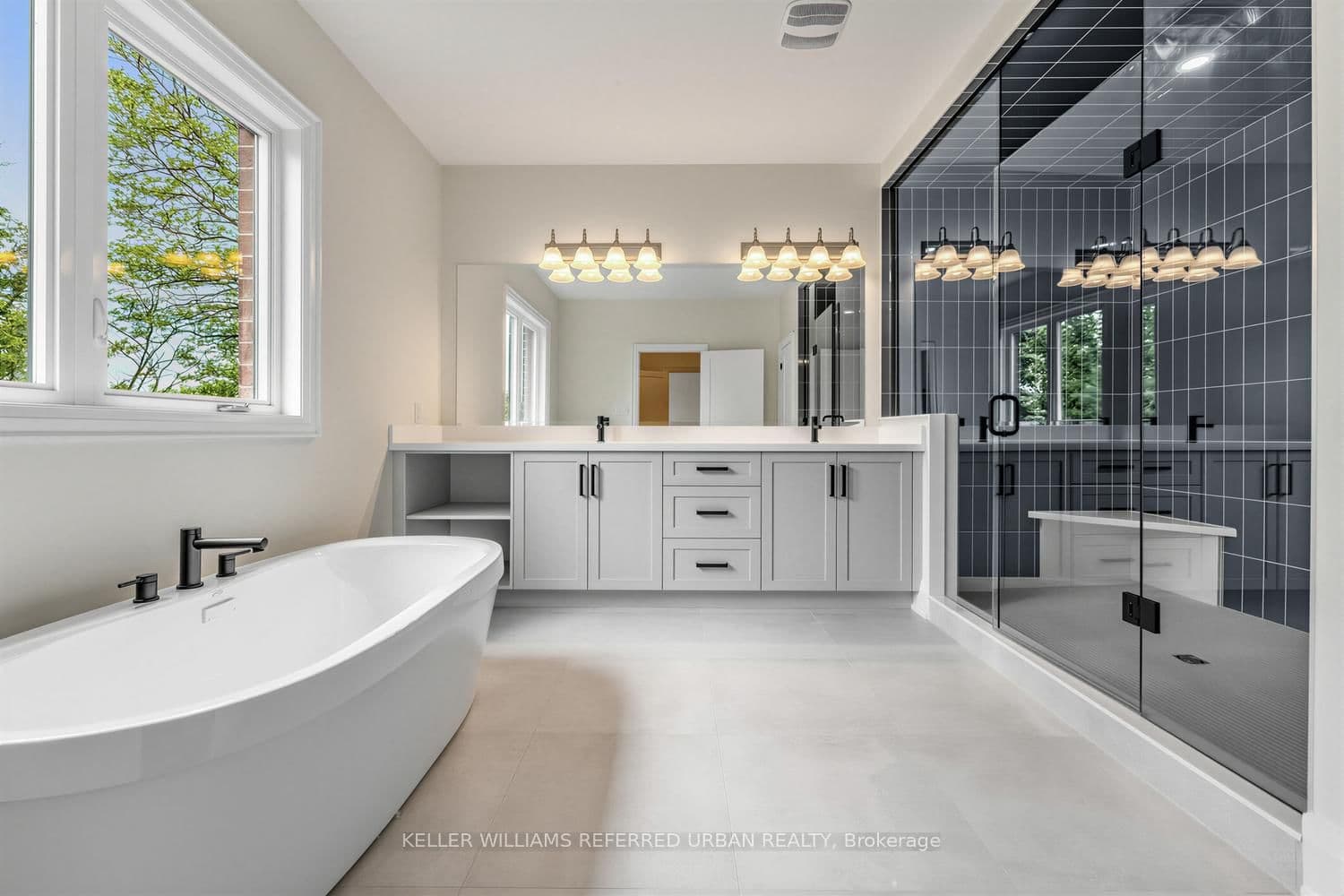 1429 Dundas Crescent thumbnail 24