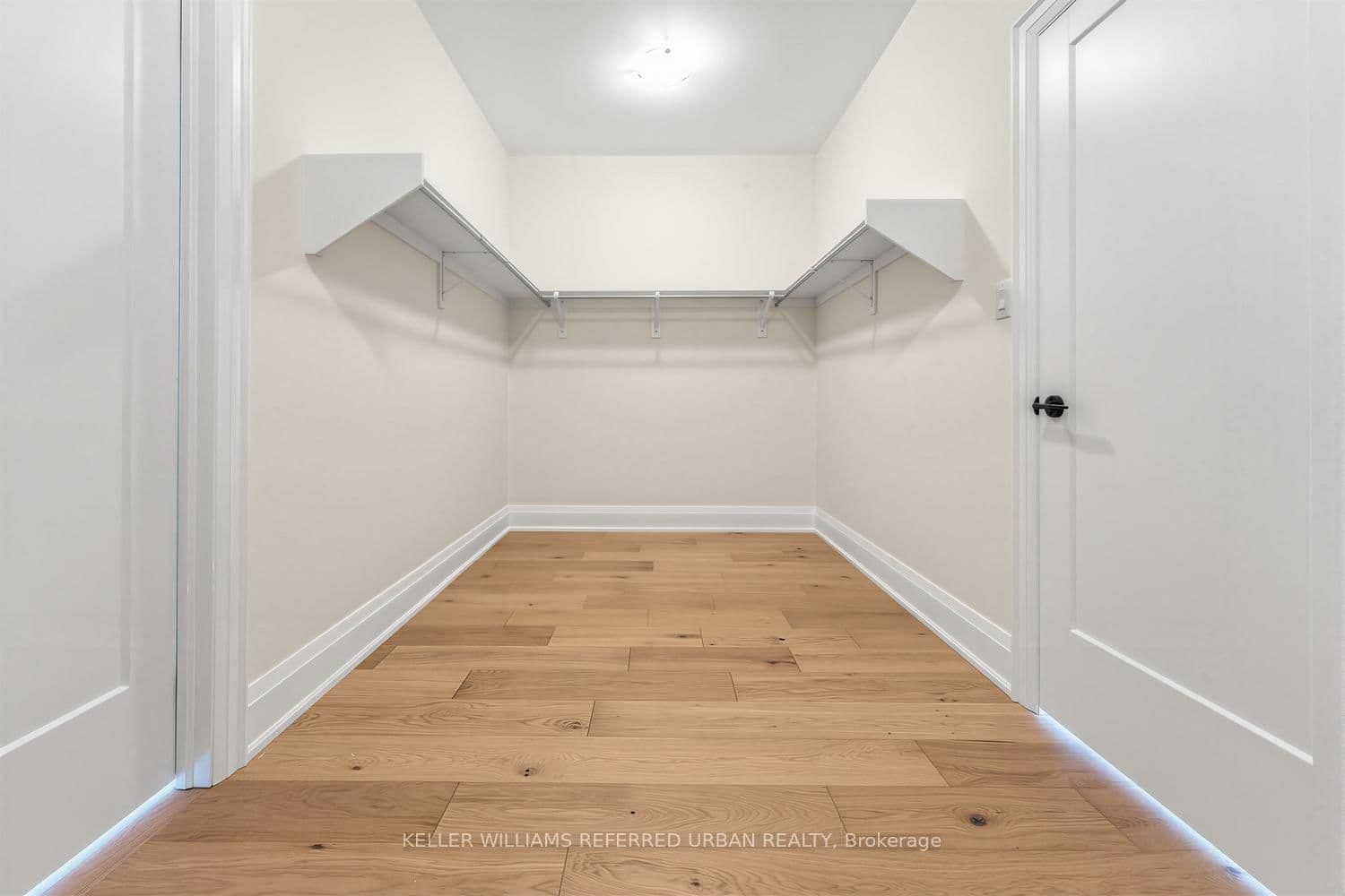 1429 Dundas Crescent thumbnail 25