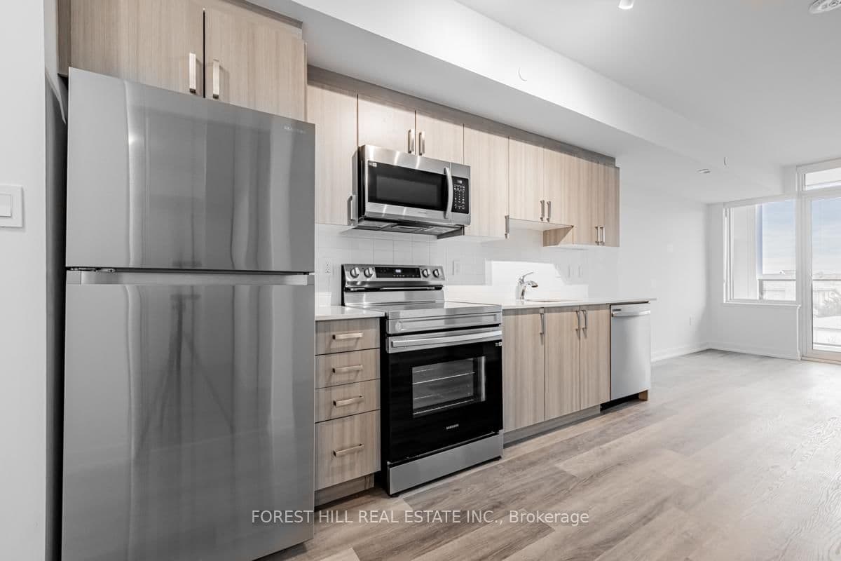 556 Marlee Avenue, Unit 301 thumbnail 11