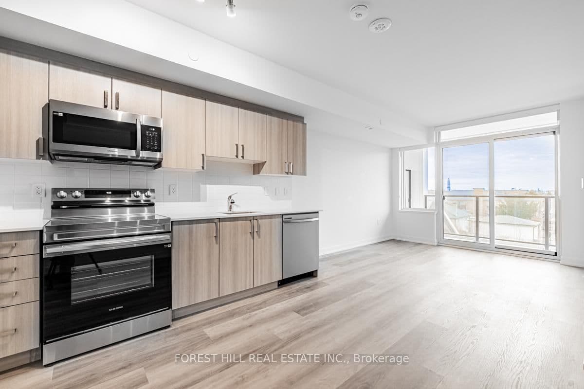 556 Marlee Avenue, Unit 301 thumbnail 20