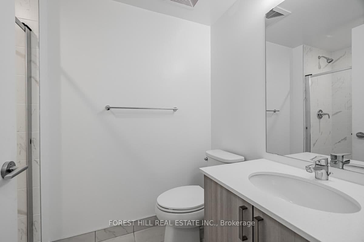 556 Marlee Avenue, Unit 301 thumbnail 6