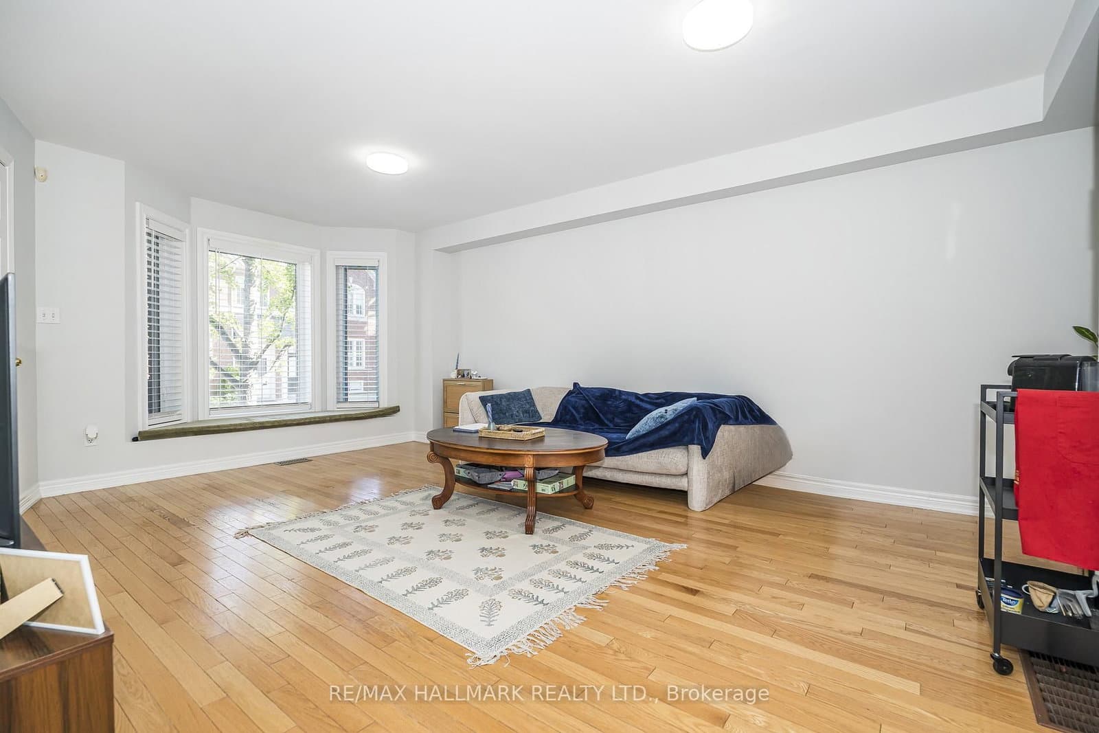 125 Viella Street, Unit Main/Base thumbnail 4