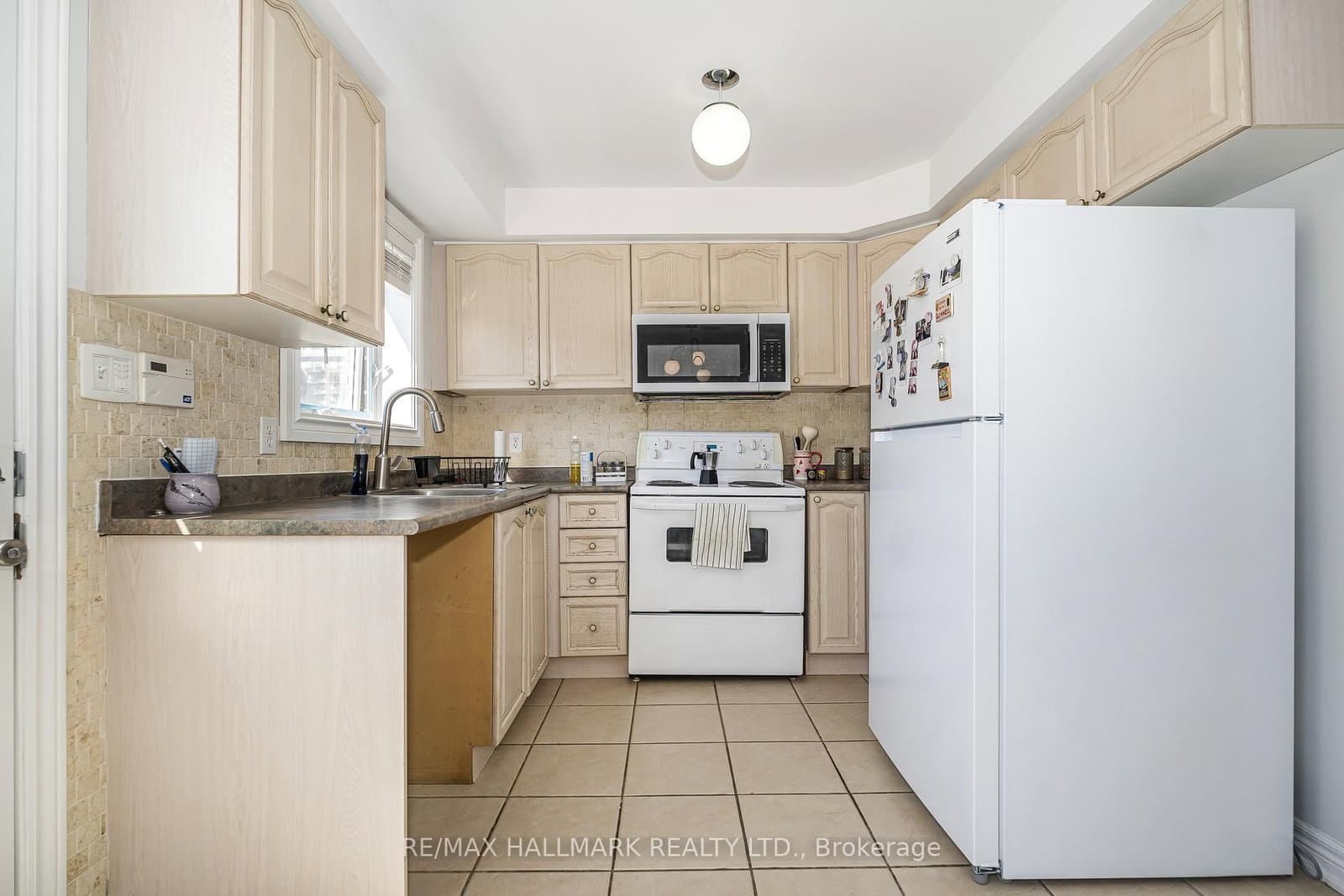 125 Viella Street, Unit Main/Base thumbnail 8