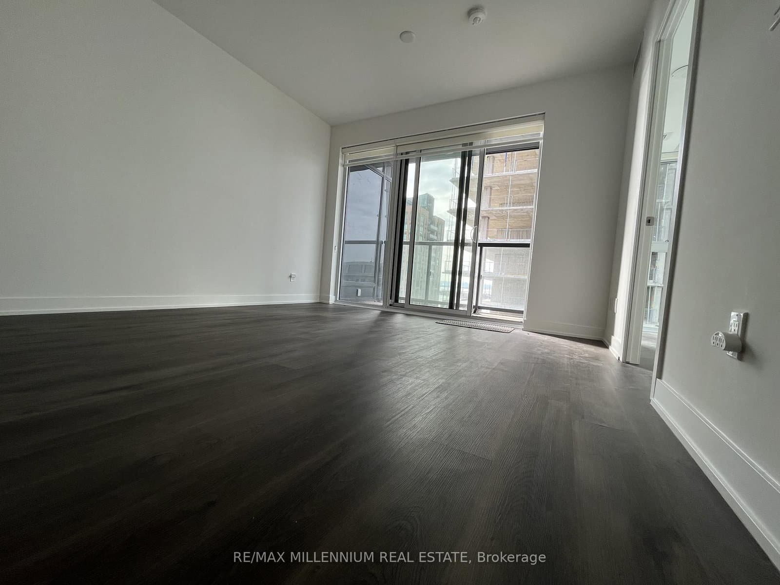370 Martha Street, Unit 1608 thumbnail 15