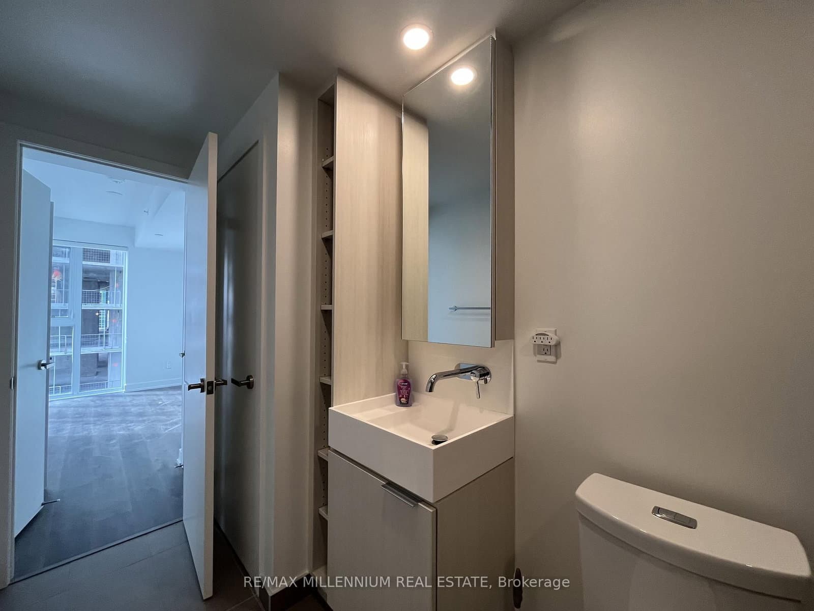 370 Martha Street, Unit 1608 thumbnail 20