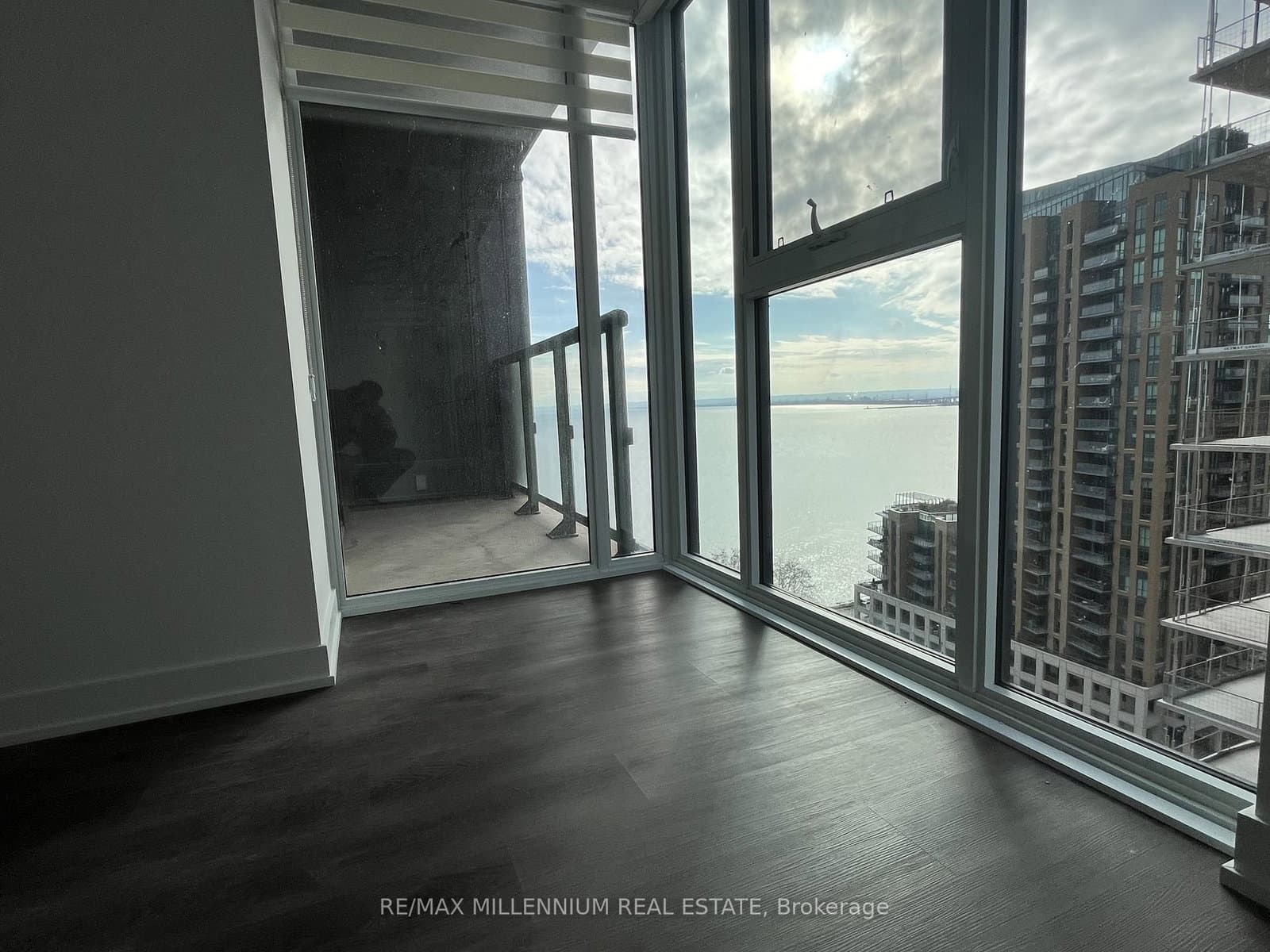 370 Martha Street, Unit 1608 thumbnail 25