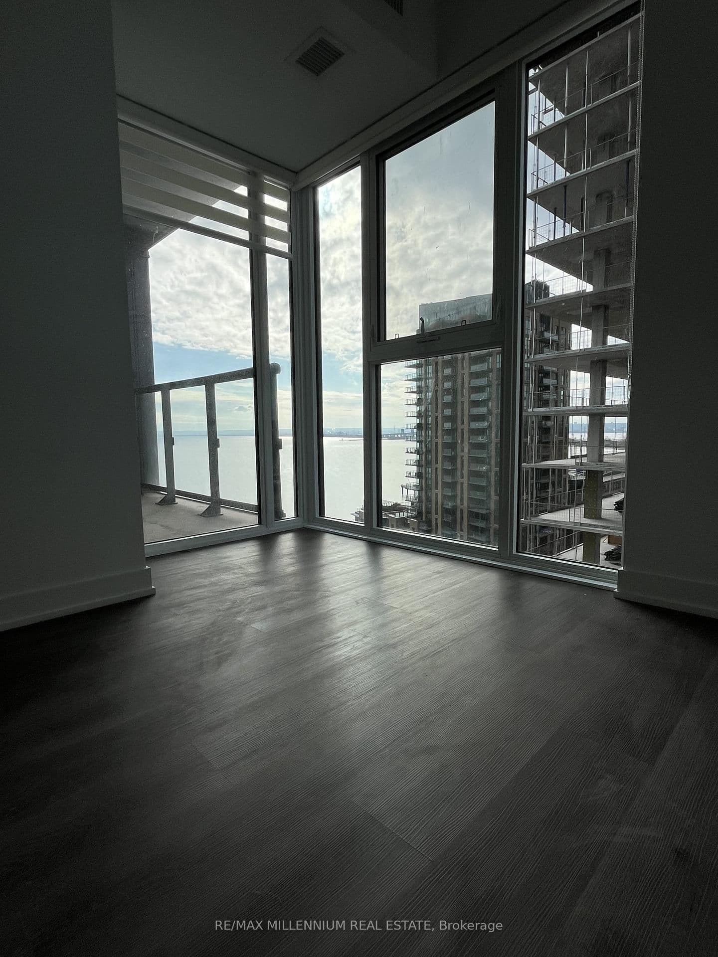370 Martha Street, Unit 1608 thumbnail 29