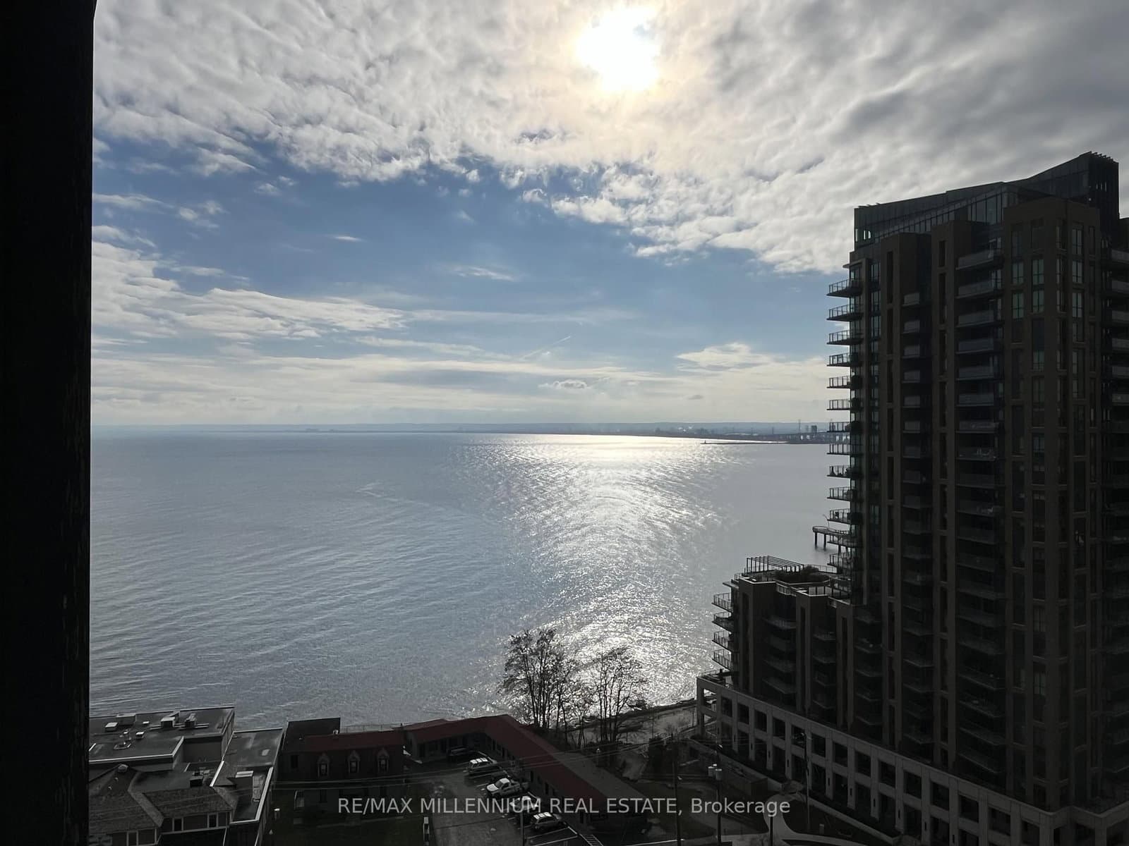 370 Martha Street, Unit 1608 thumbnail 4