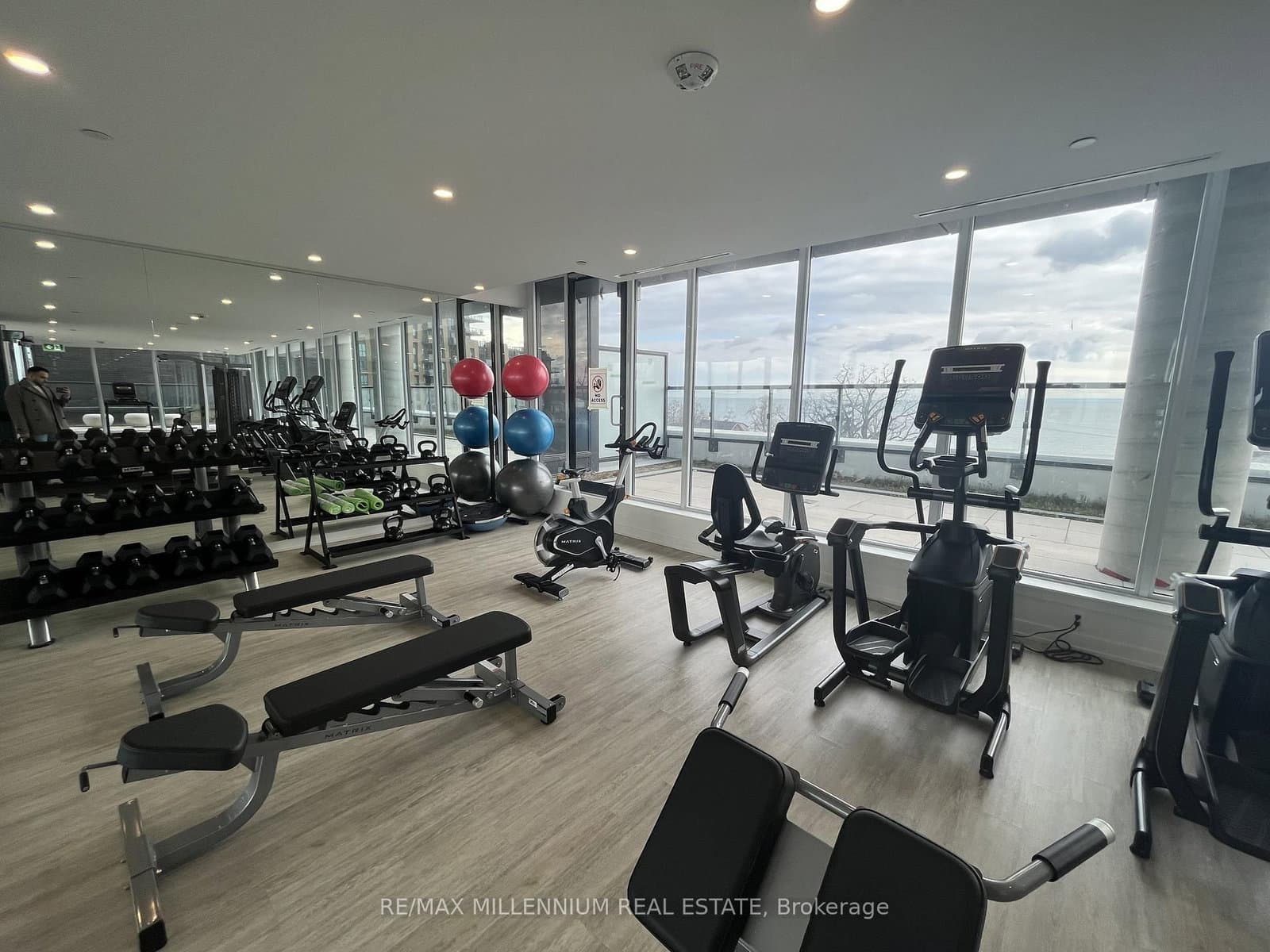370 Martha Street, Unit 1608 thumbnail 40