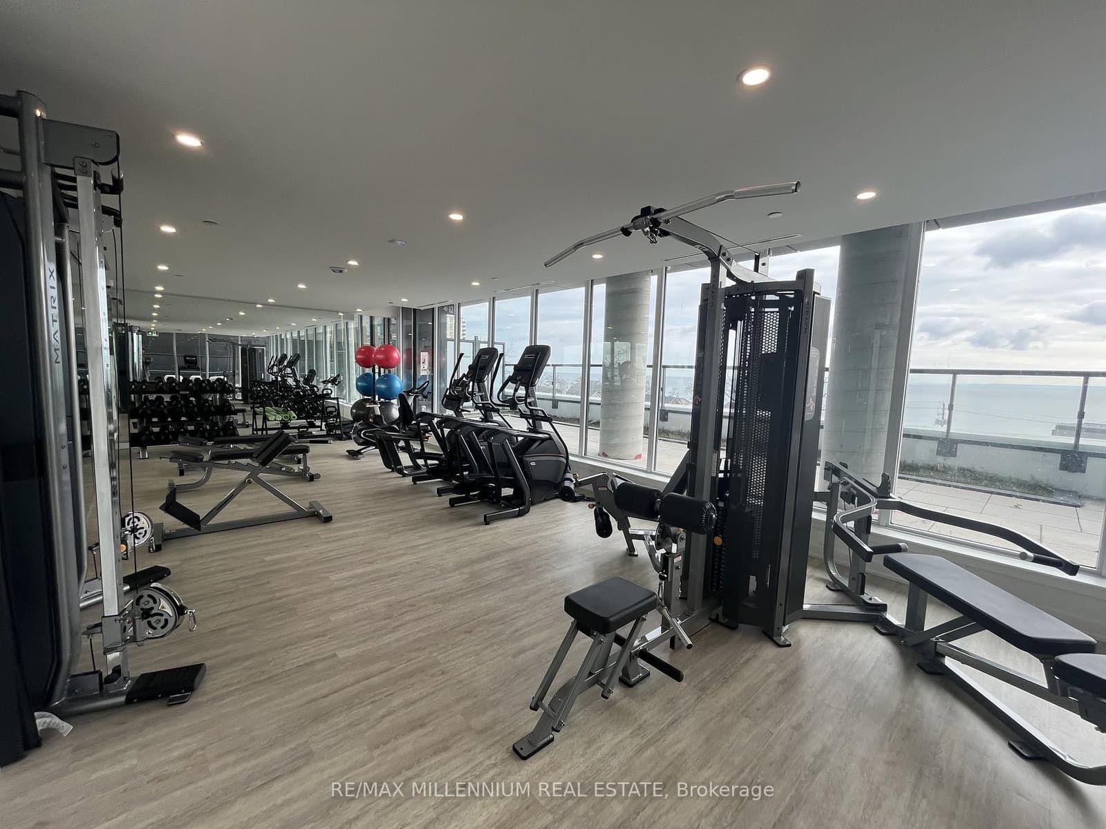 370 Martha Street, Unit 1608 thumbnail 41