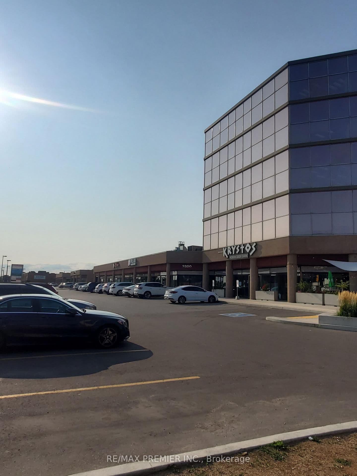3200 Dufferin Street, Unit 421 thumbnail 8