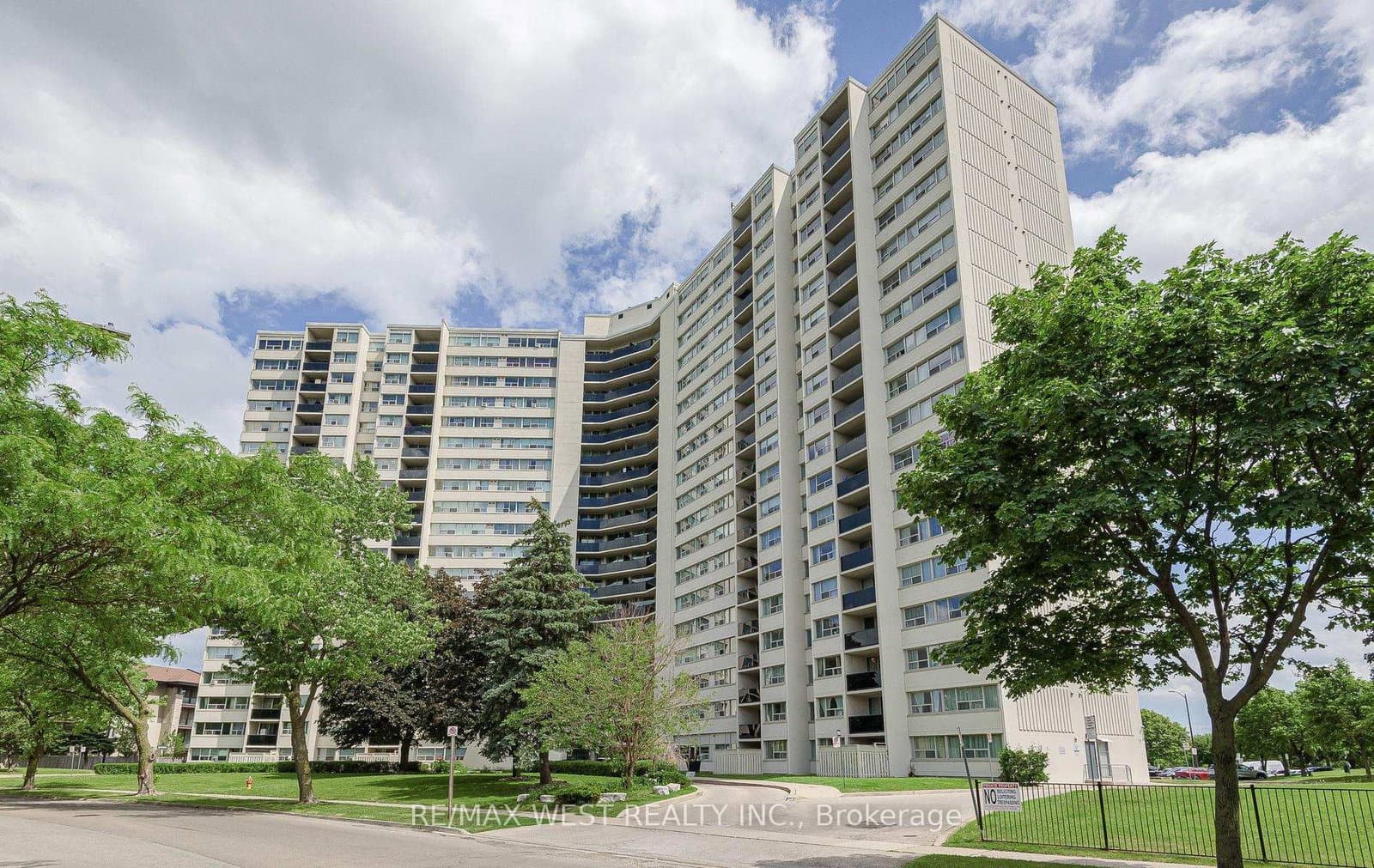 530 Lolita Gardens NE, Unit 1407 - Image 1