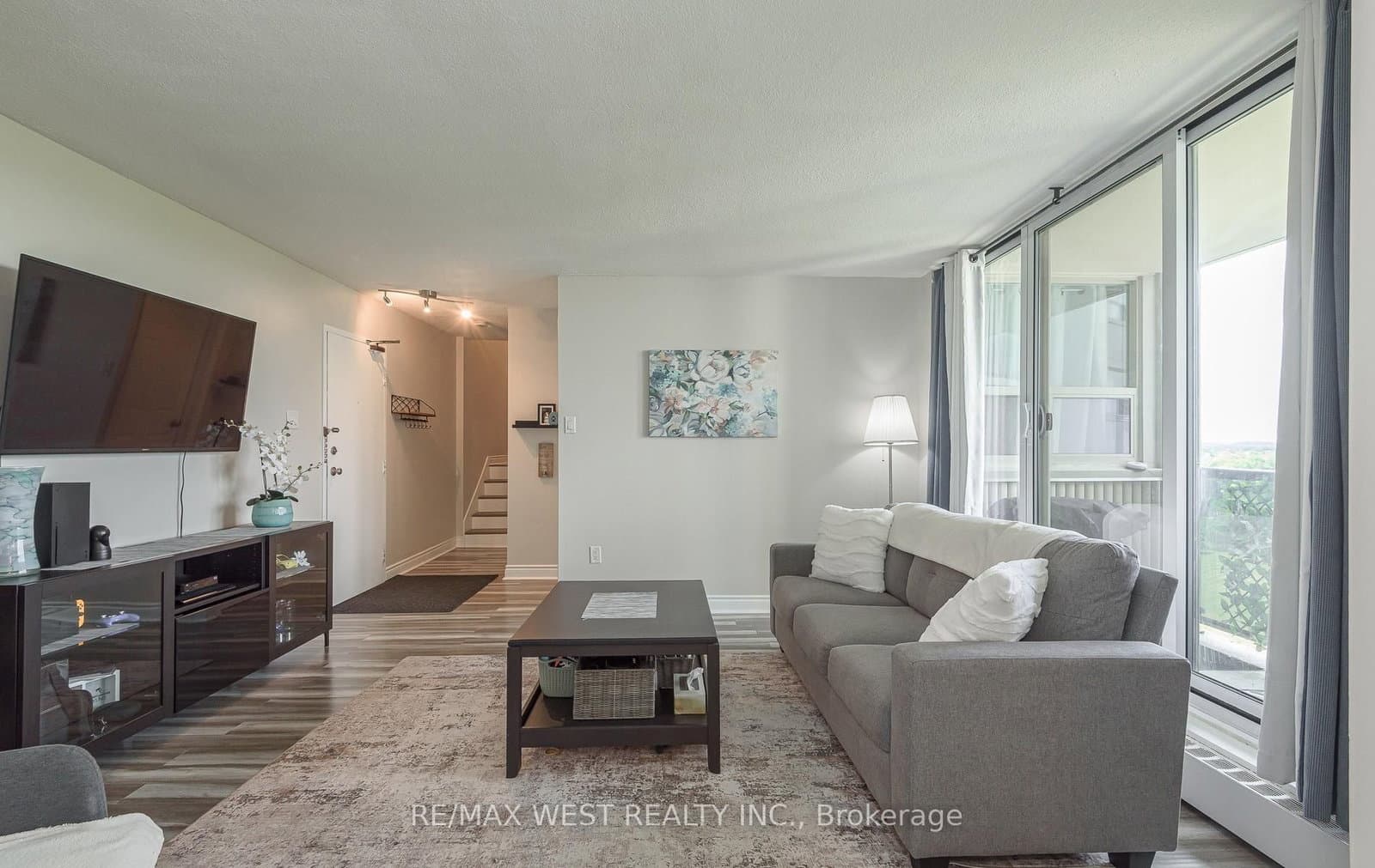 530 Lolita Gardens NE, Unit 1407 thumbnail 12