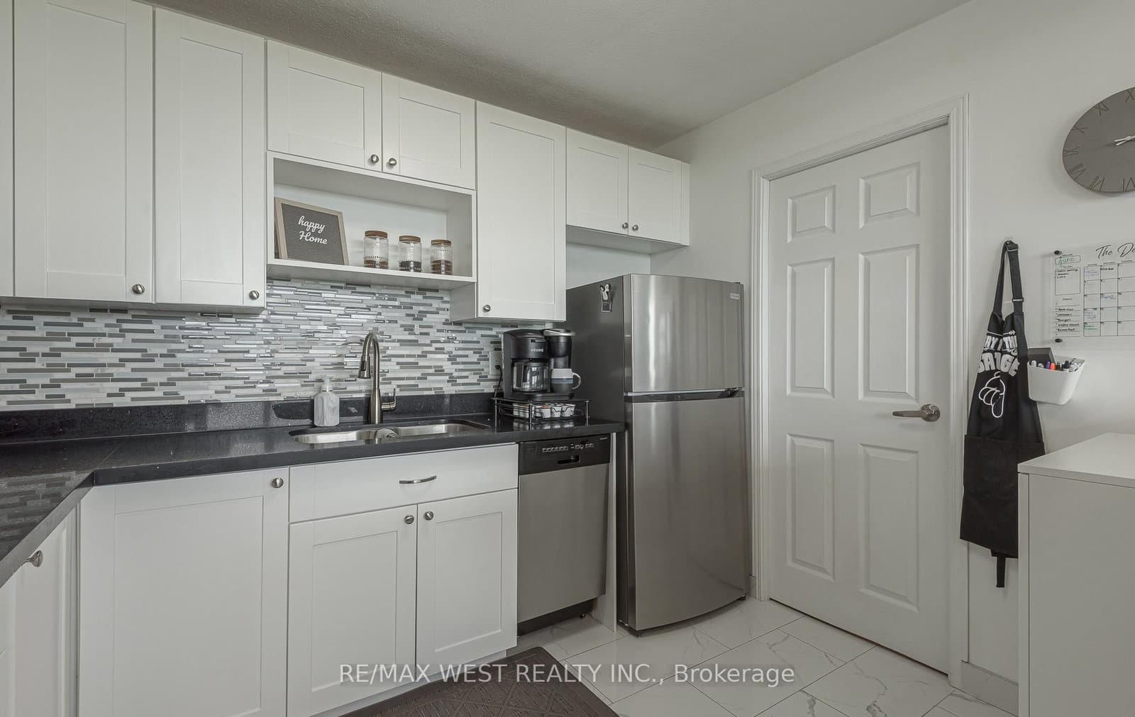 530 Lolita Gardens NE, Unit 1407 thumbnail 16