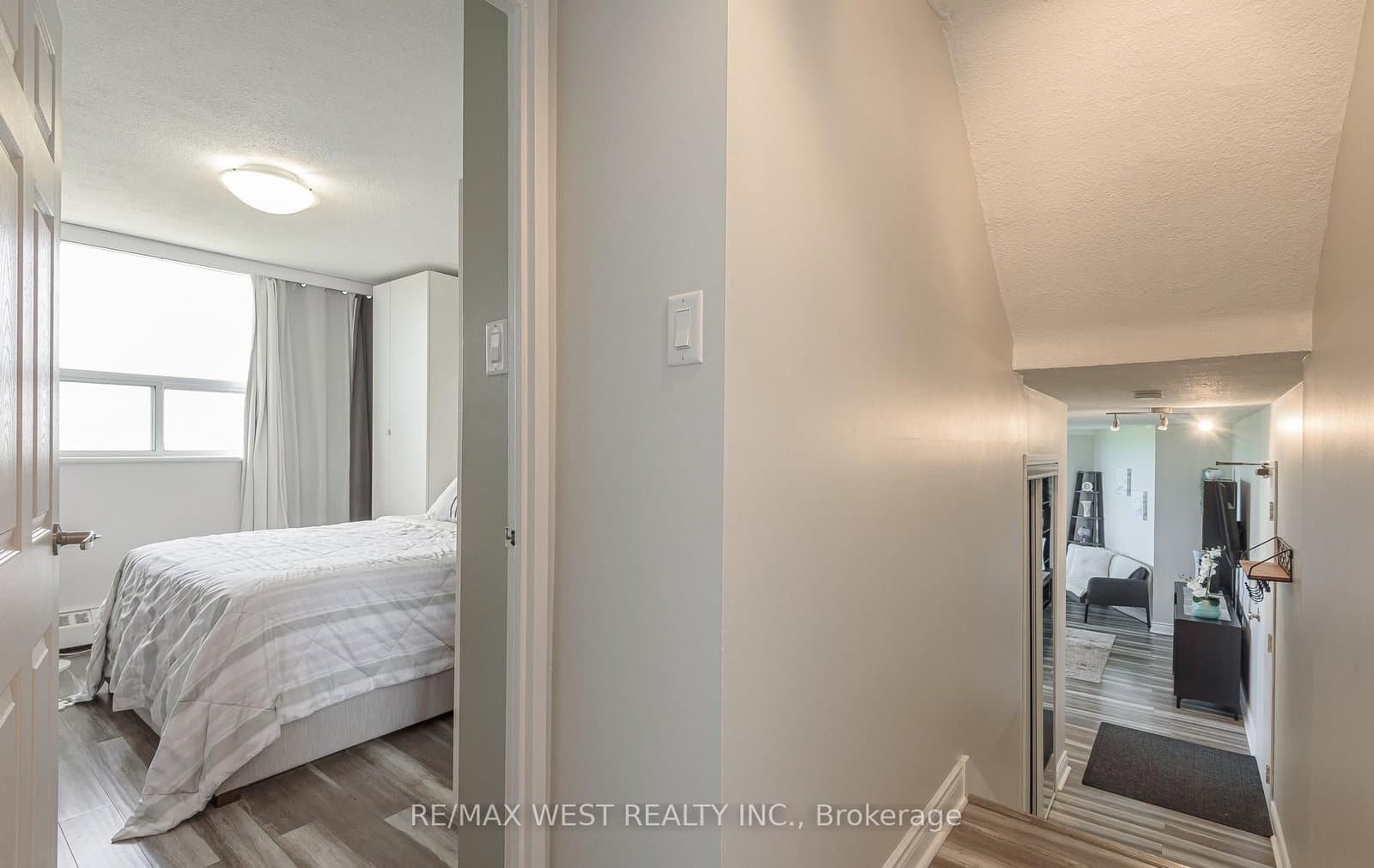 530 Lolita Gardens NE, Unit 1407 thumbnail 19