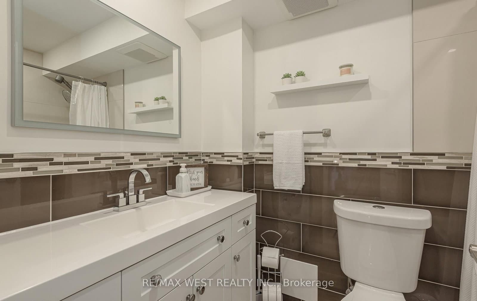 530 Lolita Gardens NE, Unit 1407 thumbnail 21